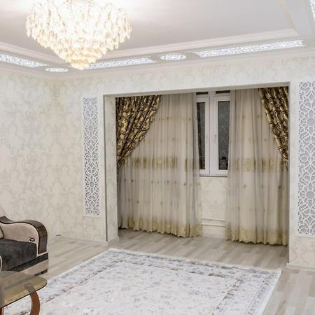 Metro Aybek Center Of Tashkent Comfort 1 Bedroom And Hall Exteriör bild